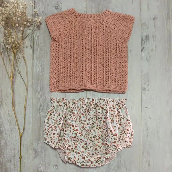 conjunto bebe punto cubrepañal flores