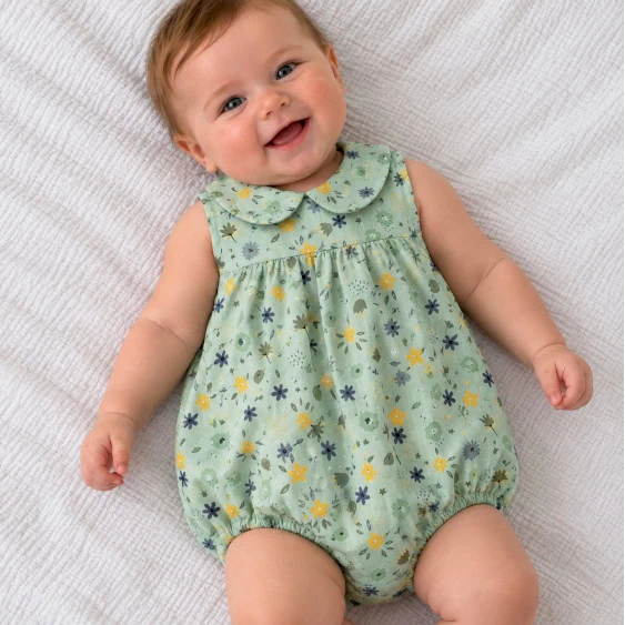 ranita bebe niña verano